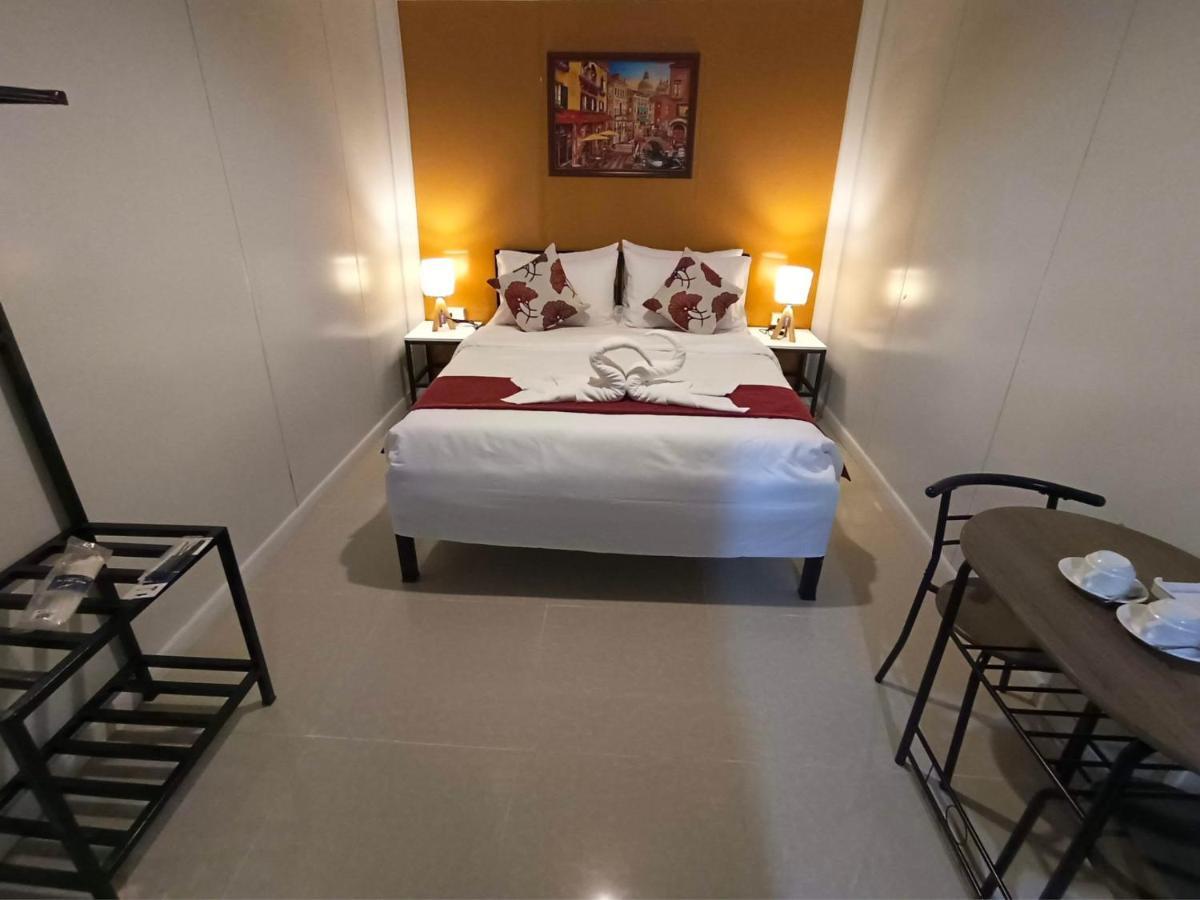 Happy Daze Hotel Tagum Exterior photo