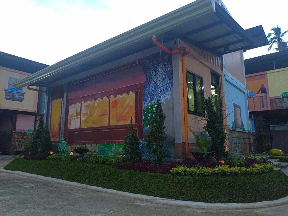 Happy Daze Hotel Tagum Exterior photo